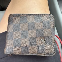 LV WALLET NO TRADES 