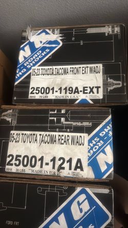 Kings 2.5 with adjusters ext travel 05-23 Tacoma