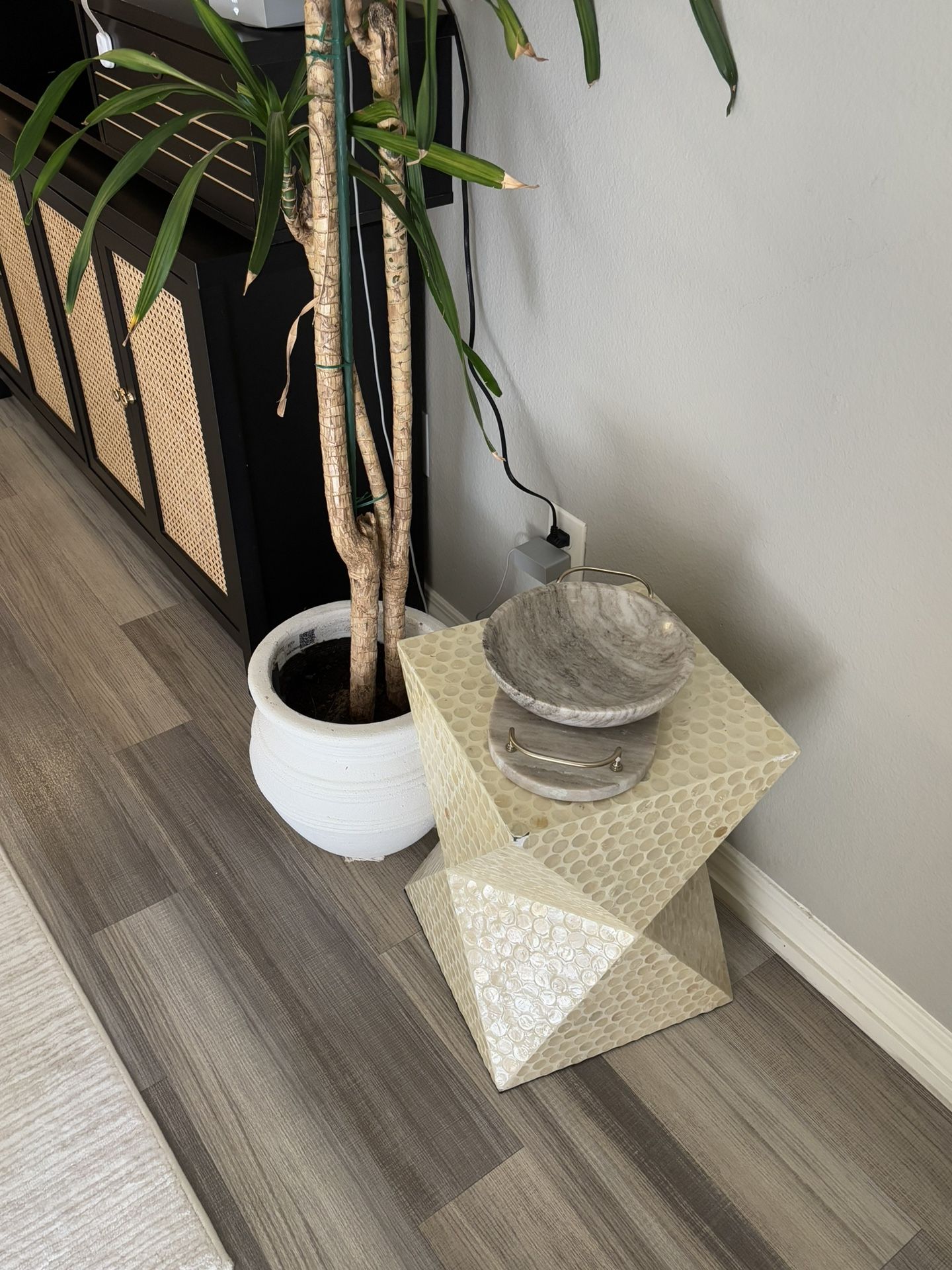 Accent Table