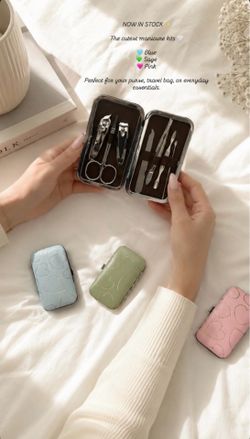Manicure Pedicure Set