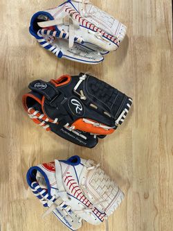 Baseball gloves