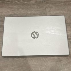 HP 15‑fd0131wm Laptop  Intel i3, 8GB RAM, 256GB SSD. Silver -Great Condition