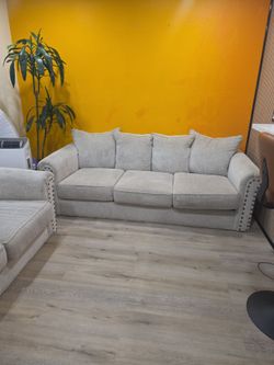 Free Furniture