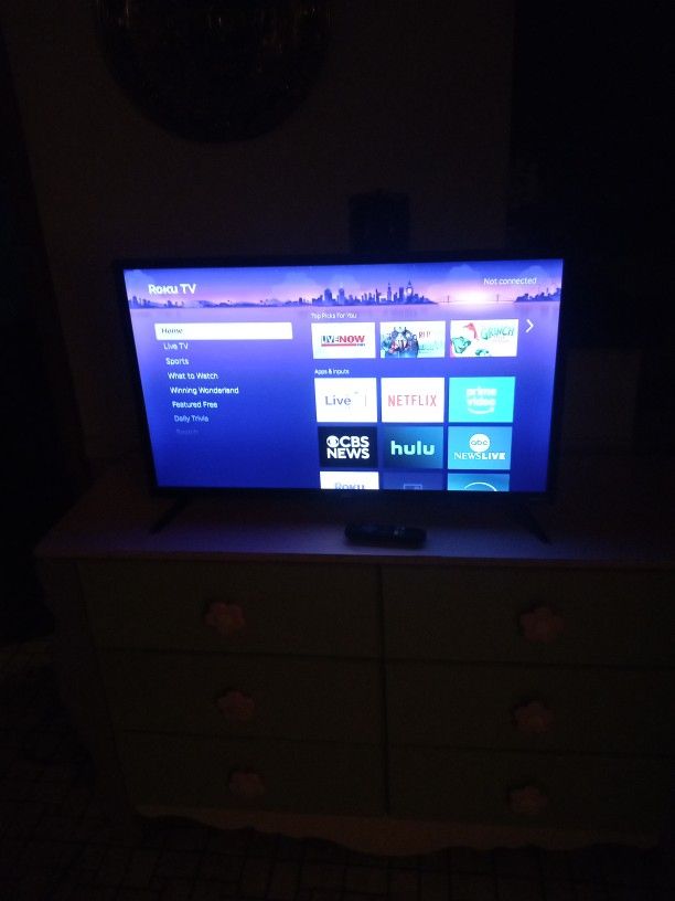 JVC 32 Inch Roku Smart  TV With Remote Control 