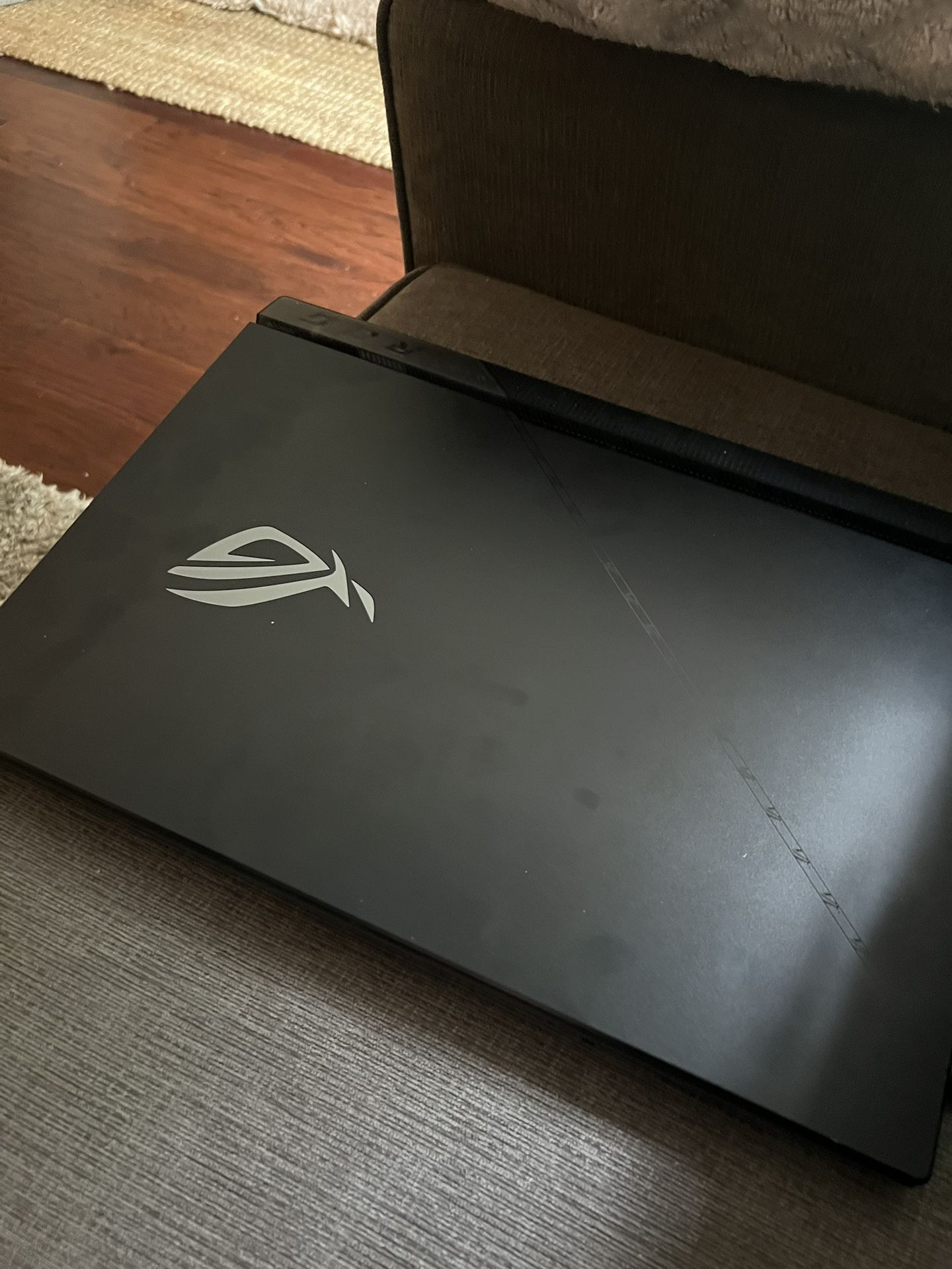 ASUS ROG STRIX SCAR 17 (2022)