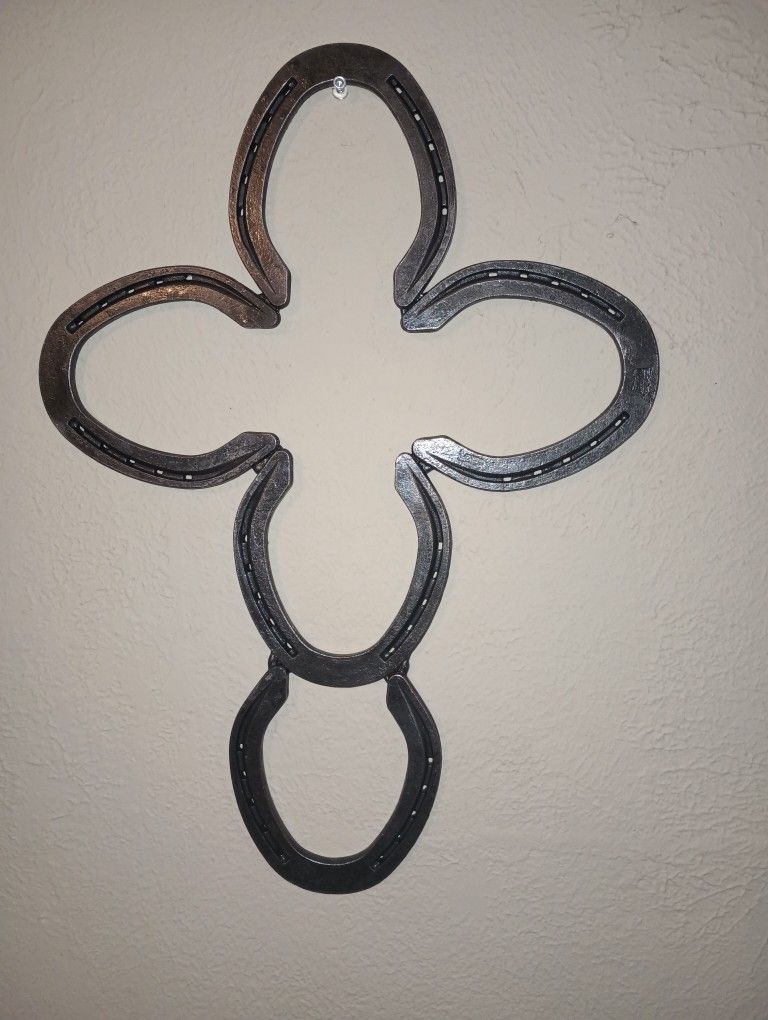 Welded Horseshoe Cross