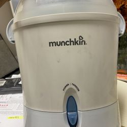 Munchkin Steam Guard Electric Sterilizer