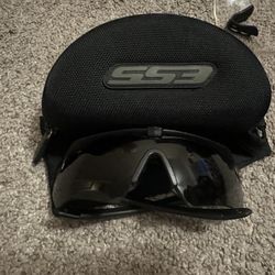ESS eyewear