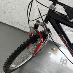 Mountain Bike Black/Red/Silver V-Brake