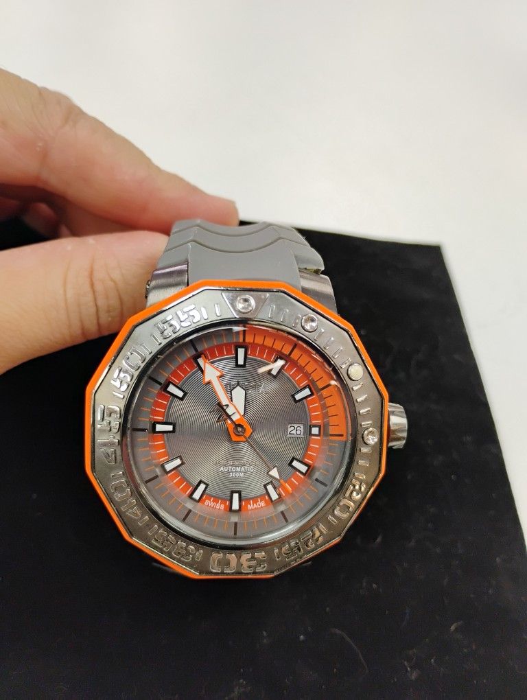 Invicta Reserve Sea Monster