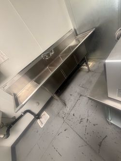 3 compartment sink new with conexiones