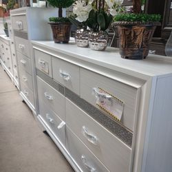 White Dresser Set  /  Cajoneras 