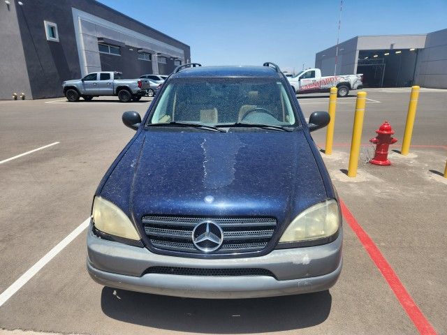 2000 Mercedes-Benz M-Class