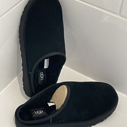 UGG BLK SUEDE SHEEPSKIN “CLASSIC “ COMFORT SLIPPERS/SHOES MEN 9 / WOMANS 10.5