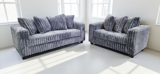 FREE White Glove Delivery – S300 Gia Grey Sectional | Brand New