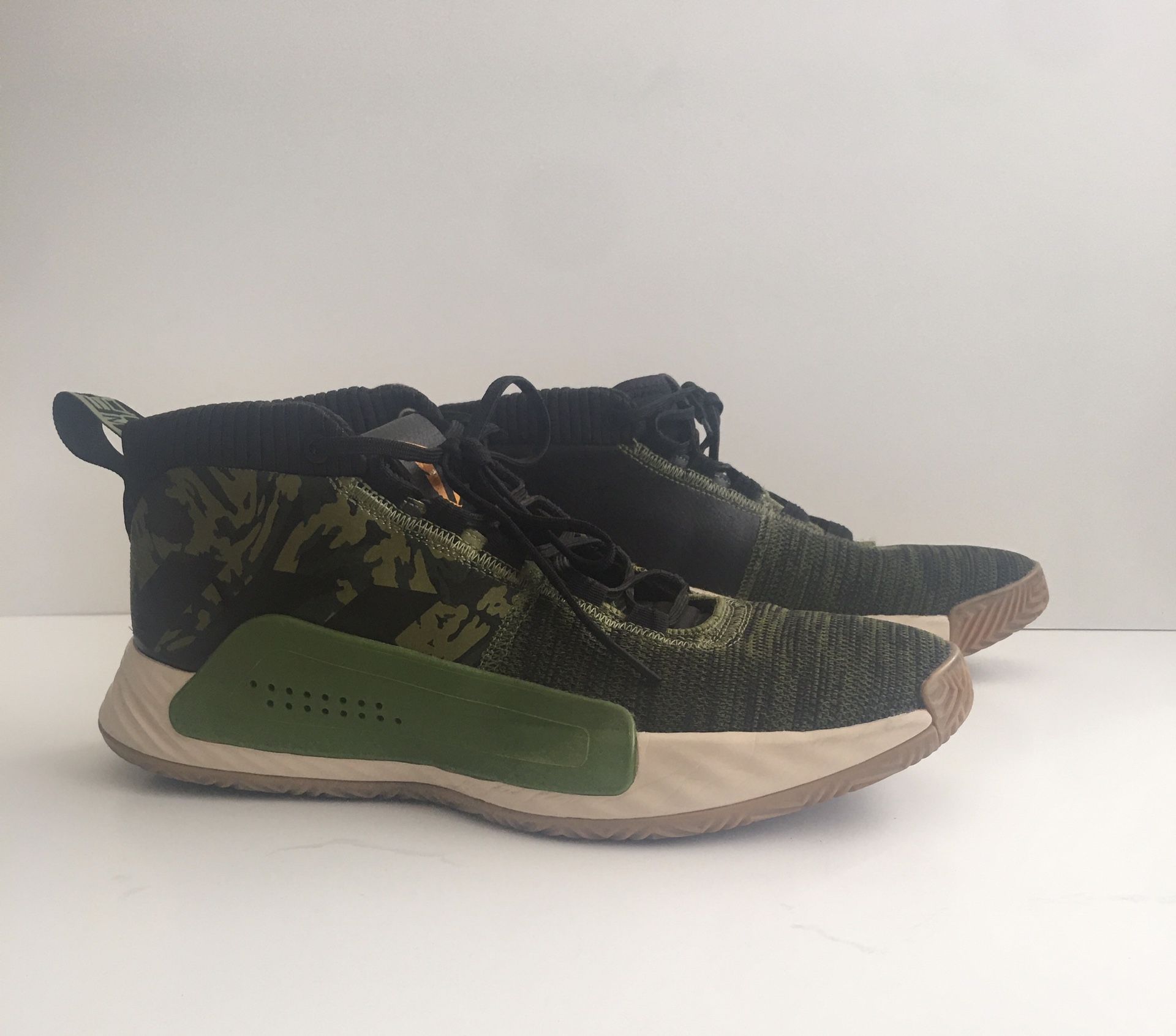 Adidas Dame 5 Tech Olive Green EF0503 Men’s Size 11.5 US Basketball Shoes