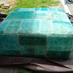 39by 39 Rolling ottoman Made of Natural Materials High quality Masterpiece