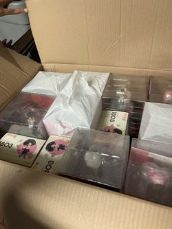 Box Of Popup Parade K-pop / Anime Figurines