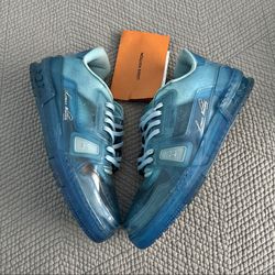 (Rare) Lv transparent blue fits size 9.5/10 us