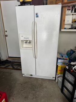 Refrigerador en buen estado $200