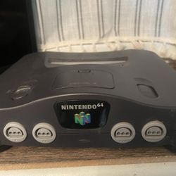 Nintendo 64 W/ 2 Controllers And 5 Games