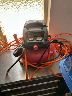 Air compressor