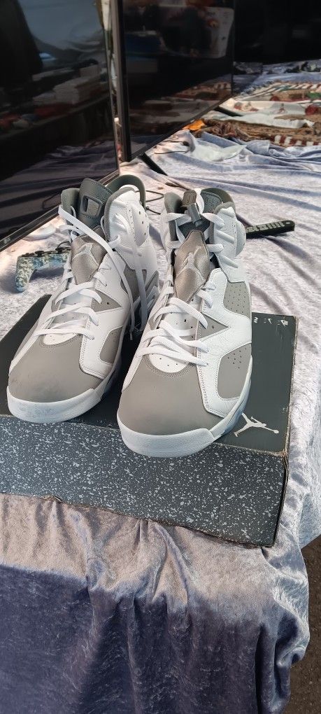 Air Jordan 6 Retro Size 18