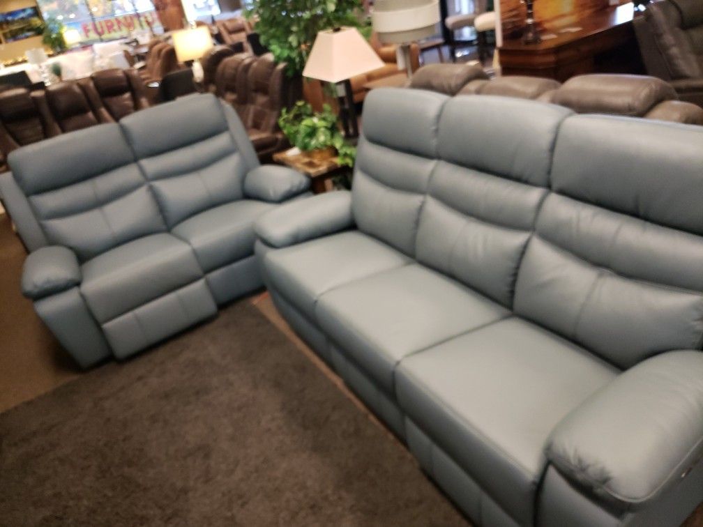 LEATHER POWER RECLINING SOFA AND LOVESEAT SET
