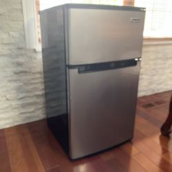 3.1 cu. ft. Mini Fridge in Stainless Look With Freezer