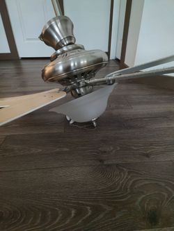Hampton Bay Ceiling Fan with lights