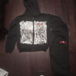 Black battle-Born sweatsuit
