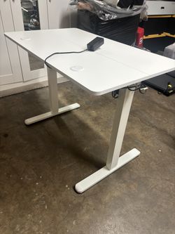 Electric Height Adjustable Standing Desk,