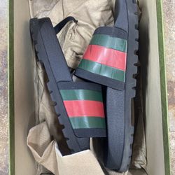 Gucci Slides 