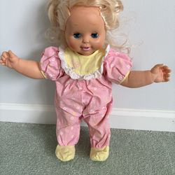 Vintage 1992 baby loves to talk interactive 19” baby doll by Toy Biz tested & works