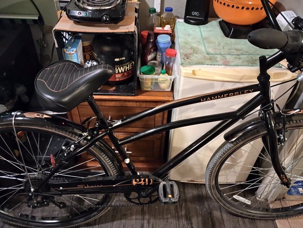 Schwinn Hammersley Beach Cruiser