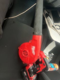 Milwaukee blower and battery