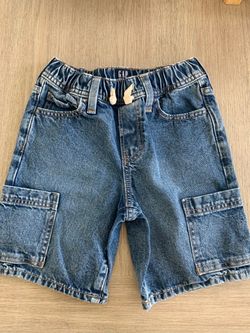 Boy short jeans
