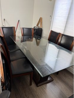 Dinning Table