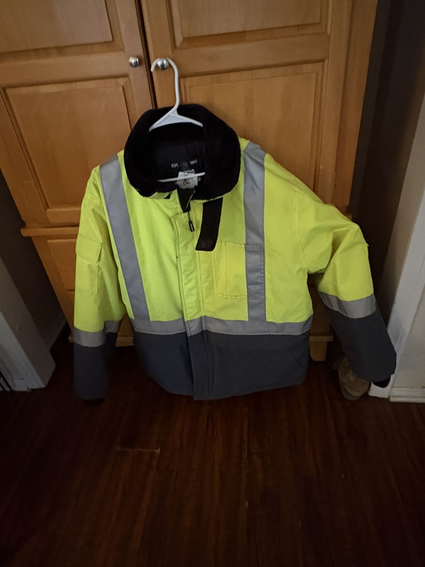 Insulated IV Refrigerated/ Freezer Working Jacket