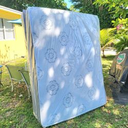 NEW QUEEN MATTRESS AND BOX SPRING -- Also Available In All Sizes.