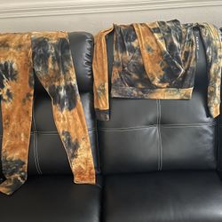 Two Brand New Outfits From The Legging Store In The Mall  NWT