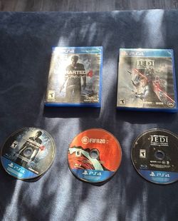 3 PS4 Games + Pokémon Cards