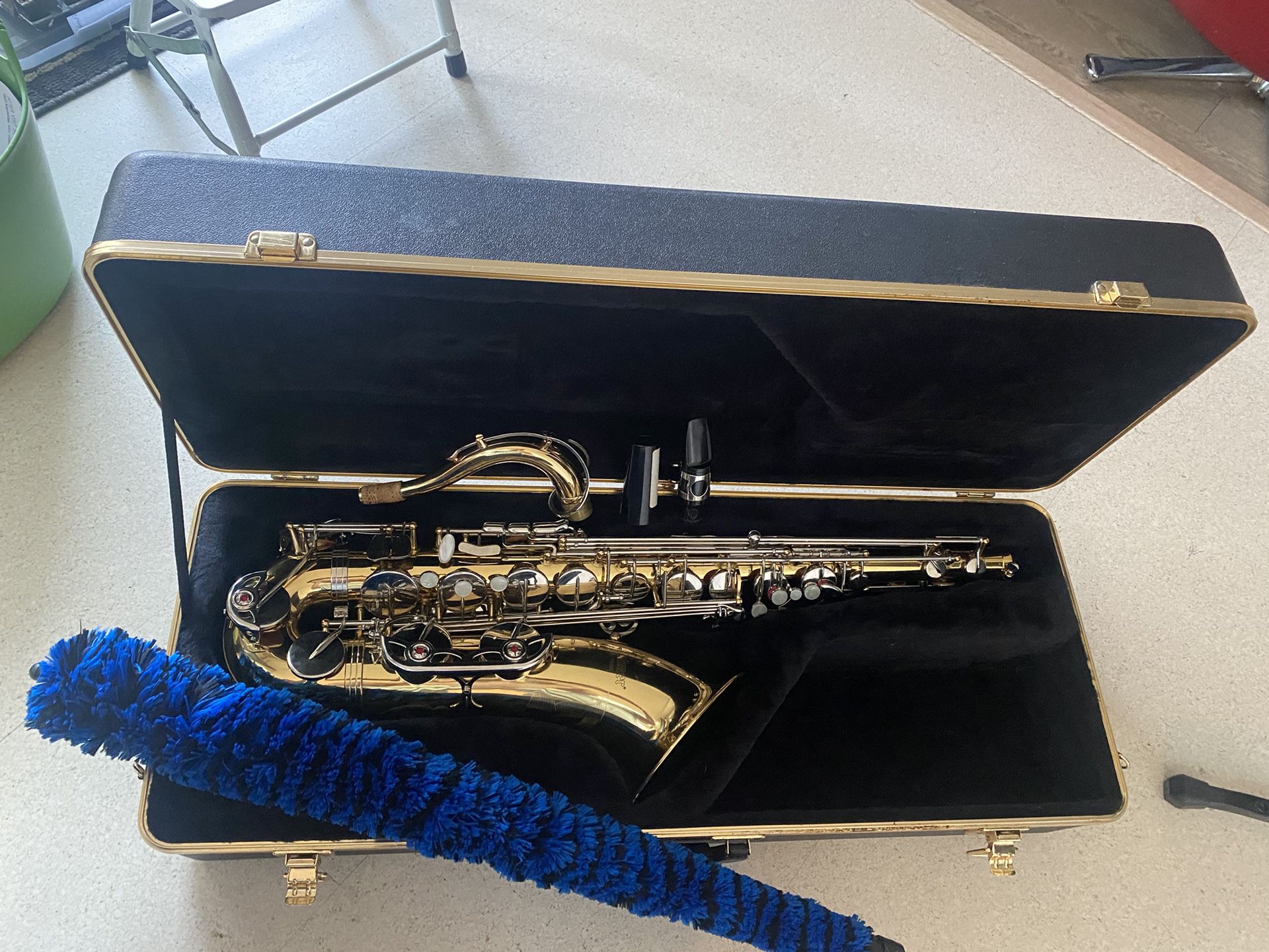 Saxophone Selmer tenor sax, Like New