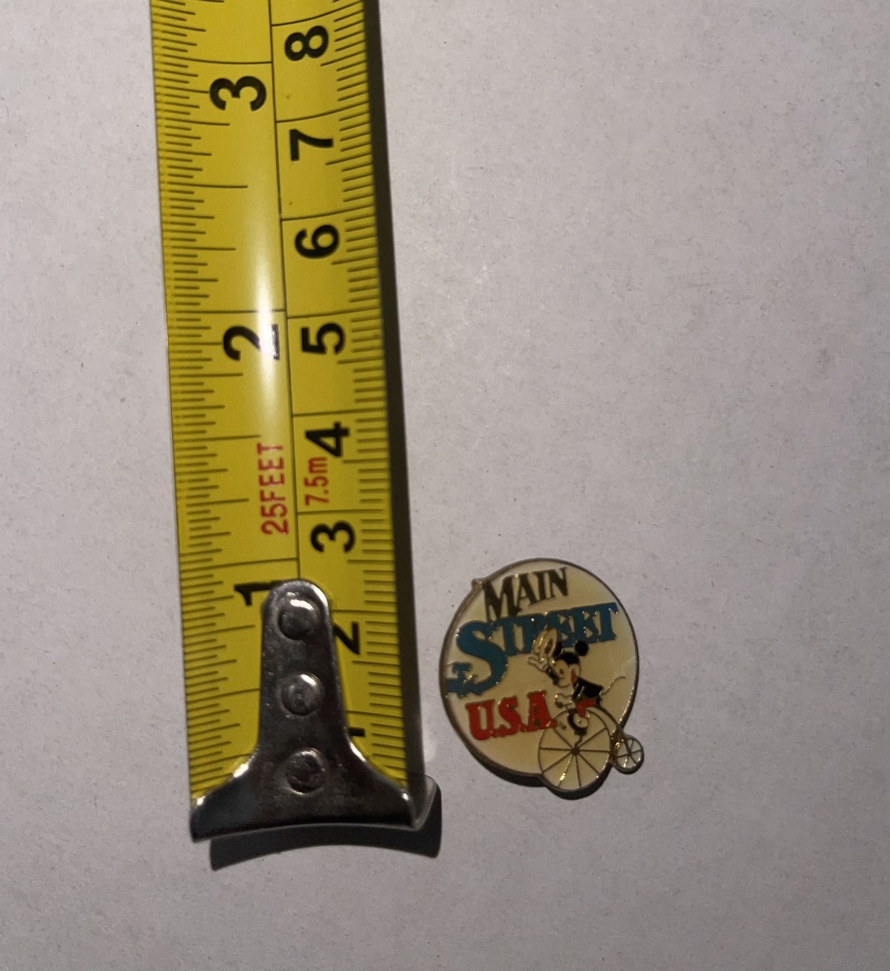 VINTAGE MICKEY MOUSE PIN DISNEY PRODUCTIONS TAIWAN DISNEYLAND MAIN STREET USA