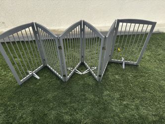 Freestanding Wooden Foldable Gate 32”H X 120”L