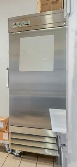 Avantco SS-1F-HC 29" Stainless Steel Solid Door Reach-In Freezer