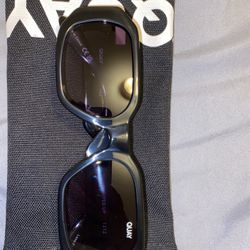 QUAY HYPED UP  SUNGLASSES