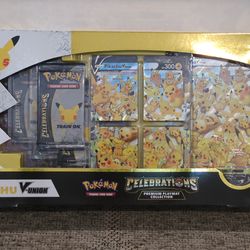 Celebrations Premium Playmat Collection Pikachu V