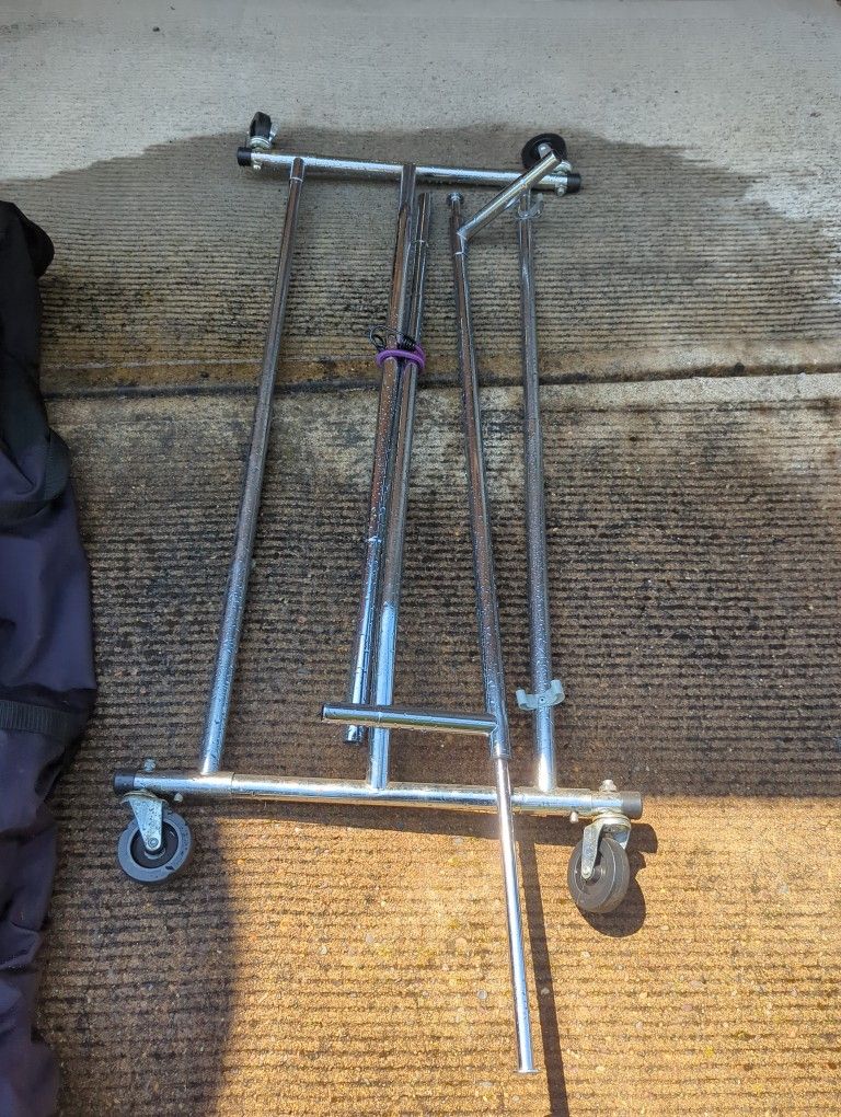 Portable Clothes Rack