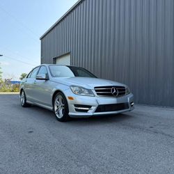 2014 MERCEDES-BENZ C-250 - CLEAN TITLE